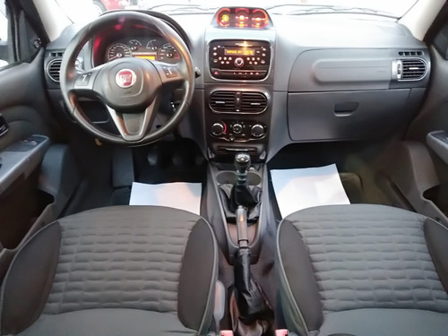 Imagem 6 de 13 de Fiat Strada Adventure Ce 1.8 16v Flex Manual - 2016