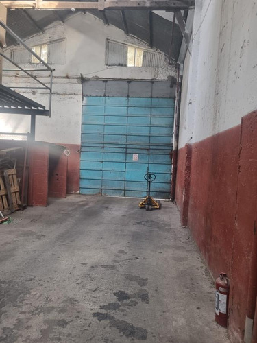 Imagen 3 de 15 de Deposito, Proximo Millan Y San Martin, 1867 M2 , Entrada Contenedores , Oficinas, Baños !!