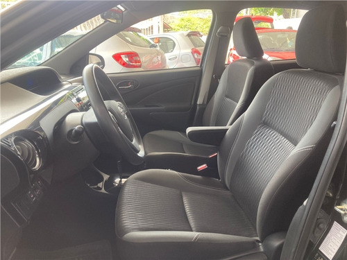 Toyota Etios 1.5 X PLUS SEDAN 16V FLEX 4P AUTOMÁTICO