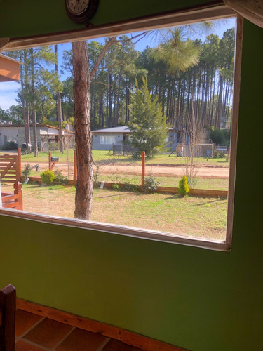 Casa De 2 Dormitorios Con Pileta. Zona Uade