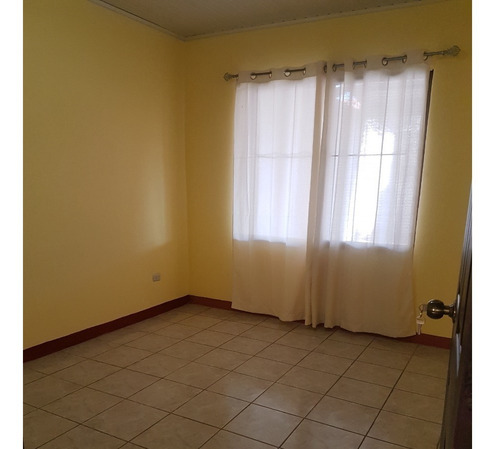 Imagen 4 de 10 de El Roble Jacaranda, Cochera Doble, Incluye Agua Y Cable Tv