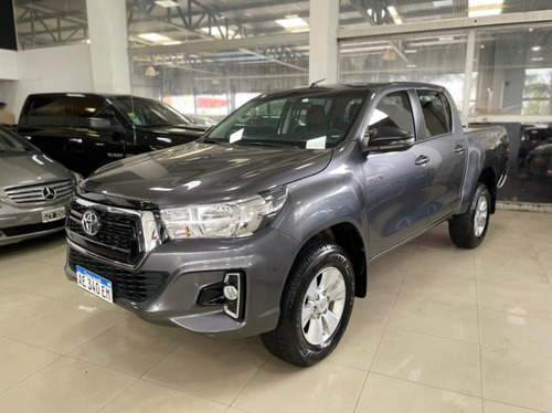 Toyota Hilux Sr 4x2 Manual Año 2020 Color Gris Todoautos