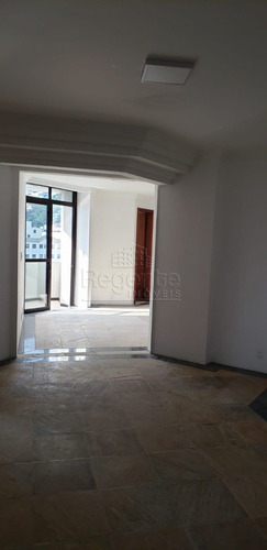 Imagem 6 de 15 de Apartamento Com 3 Quartos A Venda No Bairro Centro Em Florianopolis - V-82320