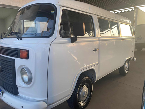 Volkswagen Kombi 1.4 Standard Total Flex 3p