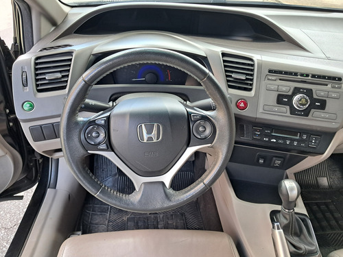 Honda Civic 1.8 Lxl Flex 4p