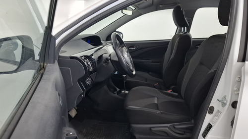 Toyota Etios 1.5 XLS PACK AUTO