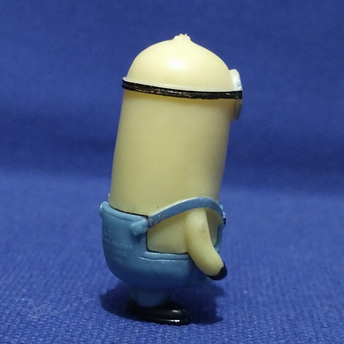 Minion Kevin Sin Pelo Huevo Kinder Chimos (Usado)