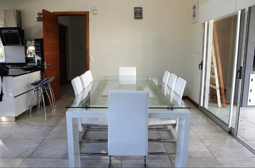 Imagen 7 de 24 de Casa Moderna Con Piscina - Zona Alamos - Enero No Disponible