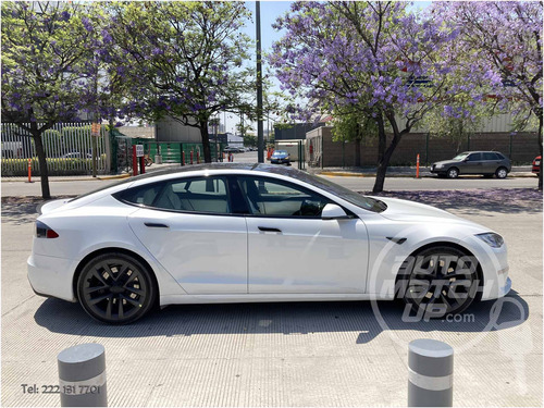 Tesla Model S 2022