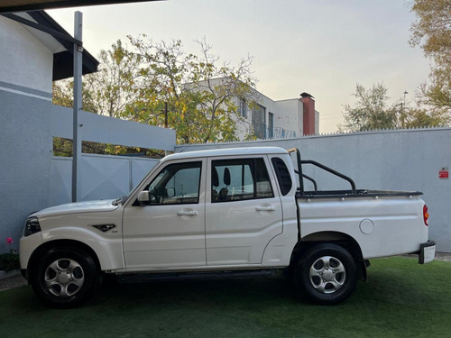 Mahindra Pik Up Pick Up refresh DC 4X2 MT FULL