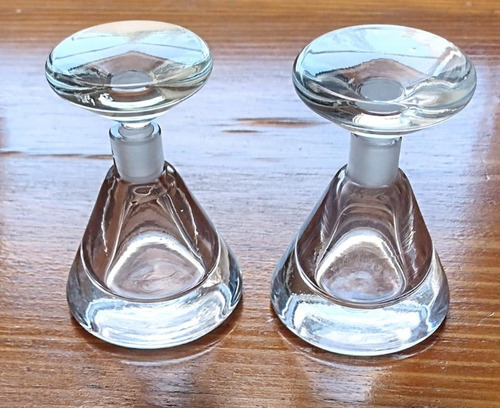 Juego De 2 Perfumeros De Cristal Encamisado