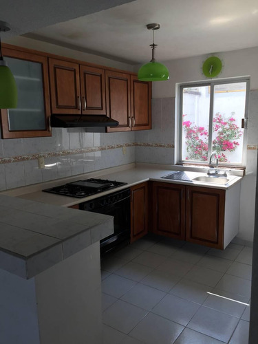 Imagen 5 de 14 de Casa En Ahuehuetes, Atizapán, Remate/ En*