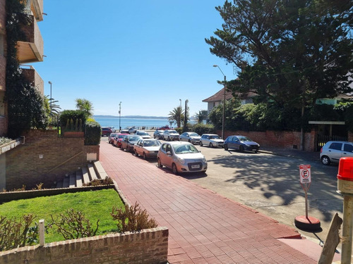 Imagen 6 de 21 de Casa Esquina, 27 Esq 18 , Corazón De Peninsula Con Vista Al Mar Y Dos Plantas !!