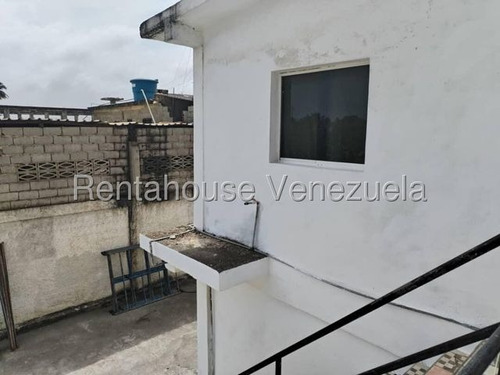 Casa Super Potencial Para Hacer Tu Mejor Inversión A 200m De La Playa 25-14684