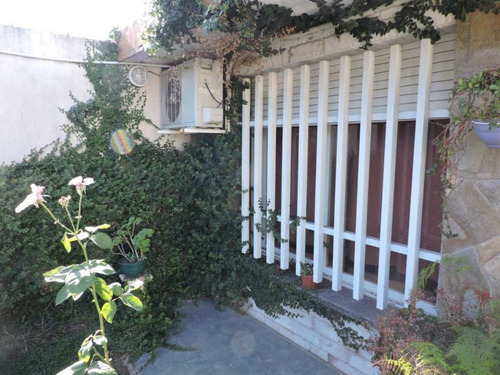 Imagen 3 de 10 de Dos Dormitorios, Barrio Azcuénaga, Oportunidad!!!!