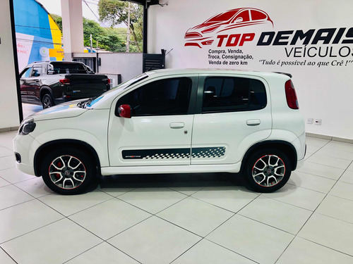 Fiat Uno 1.4 Sporting Flex 5p