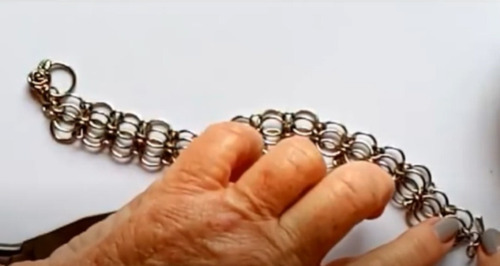 Imagen 5 de 6 de Video Tutorial ¦ Curso Tejido Medieval ¦ Pulsera Olimpia