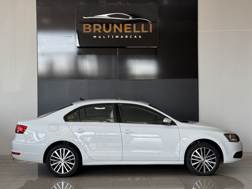 Volkswagen Jetta JETTA Highline 2.0 TSI 16V 4p Tiptronic