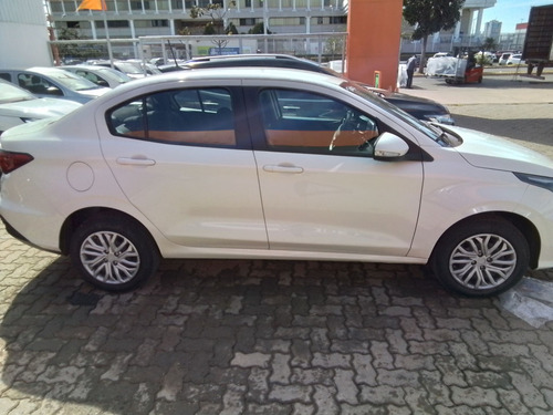 Fiat Cronos 1.3 FIREFLY FLEX DRIVE MANUAL