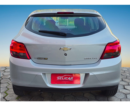 Chevrolet Onix 1.4 MPFI LTZ 8V FLEX 4P MANUAL