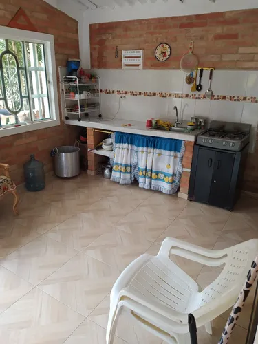 2 Casas Con Lote Vda Zapata La Mesa