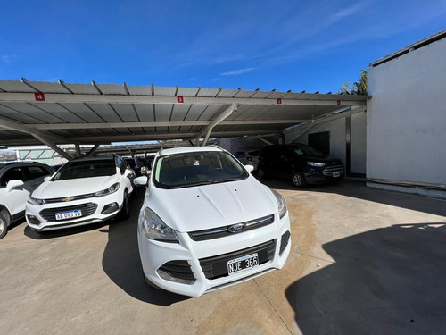 Imagen 1 de 11 de Ford 2013 Kuga 1.6 T 4x2 Sel L/14