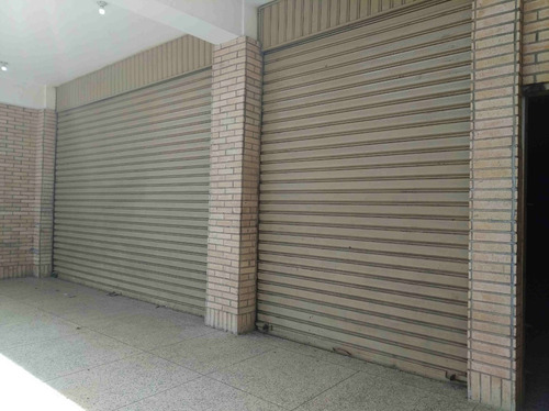 Imagen 3 de 7 de Venta De Local Comercial ¿deseas Abrir Un Excelente Negocio En La Av. Centurión De San Félix? Oportunidad Única Al Mejor Precio
