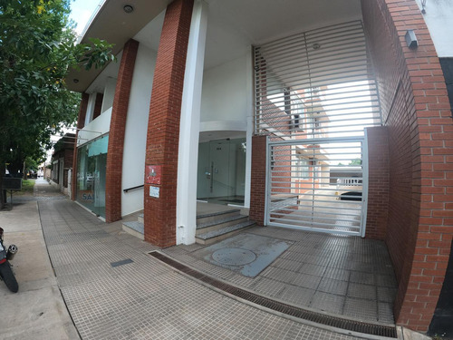 Departamento En Venta, Colón 354 (4°d), Escobar Centro
