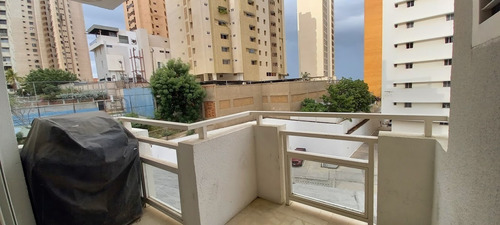 Imagen 6 de 14 de Alquiler Apartamento Amoblado Lujoso Con Piscina Maracaibo