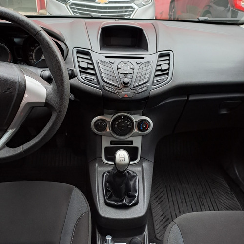 Imagen 14 de 16 de Ford Fiesta 1.6l S Plus 2018