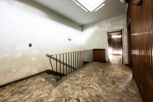 Imagen 6 de 30 de Ph-parque Avellaneda-venta-373 M2 Totales-cochera-terraza-quincho
