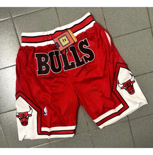 Bermuda Short Bulls Rojo