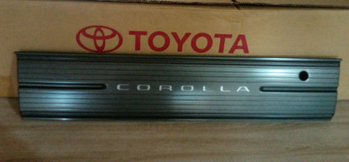 Mica Tapa Maleta Gris Toyota Corolla Baby Camry 1994-1998