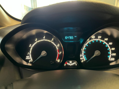 Ford Fiesta Kinetic 1.6 Se Plus 120cv