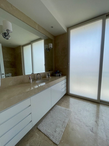 Vendo O Rento Pent House En Bosque Real