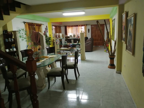 Casa Playa Grande La Guaira
