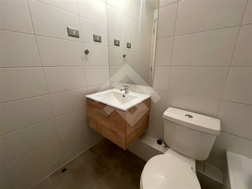 Imagen 12 de 27 de Departamento En Arriendo De 2 Dorm. En Estación Central