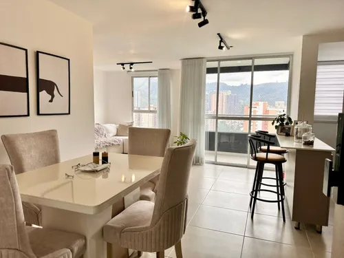Apartamento En Venta En Las Lomitas. Cod V18972
