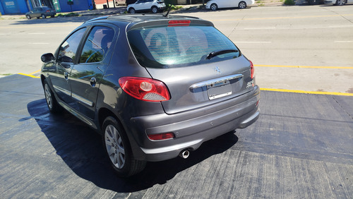 Peugeot 207 1.6 Xt