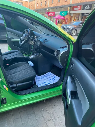 Mazda 2 Aa