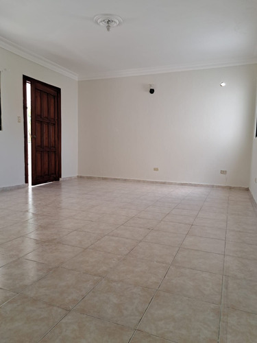 Casa En Arroyo Hondo Viejo En Venta