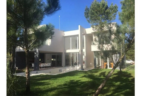 Imagen 2 de 7 de Costa Esmeralda - Casa En Venta En Barrio Golf 1 - Hermosa Casa Al Golf