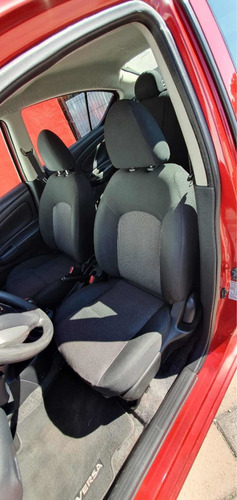 Imagen 7 de 11 de Nissan Versa 2018 1.6 Drive At