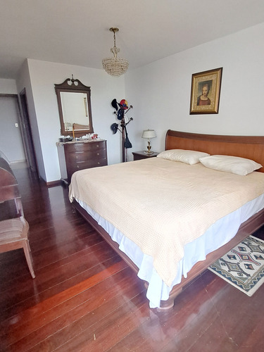 Apartamento En Venta. Urb. Miranda No Incluye Mobiliario