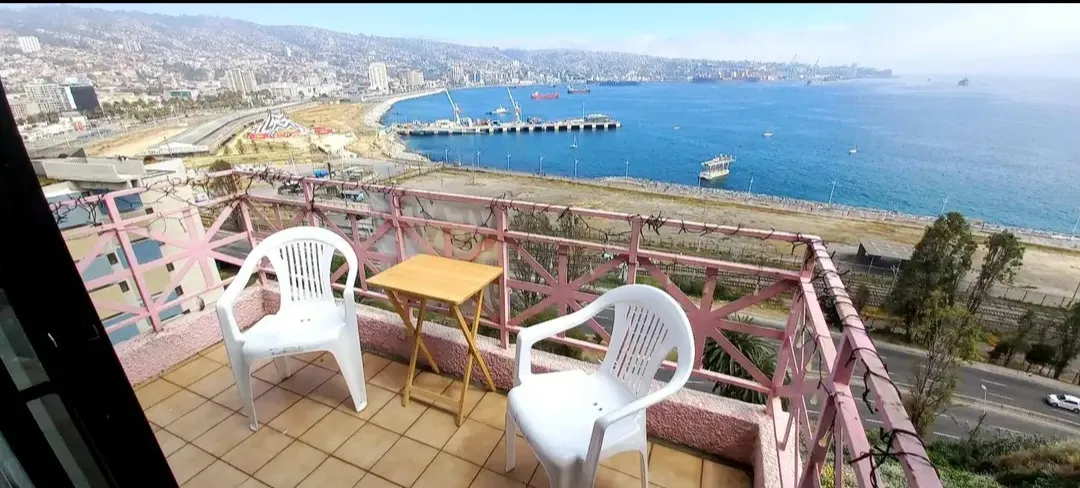 Imagen 2 de 9 de Se Vende Departamento En Cerro Barón. Valparaíso.
