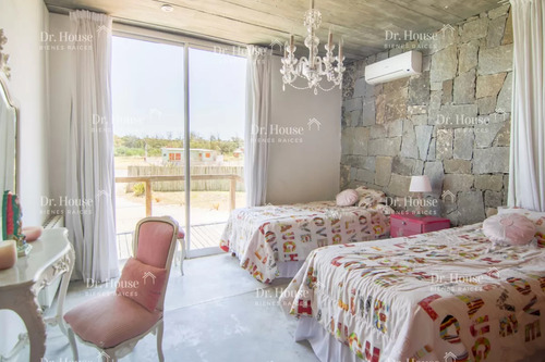 Espectacular Casa Primera Fila Sobre El Mar En Santa Monica, Jose Ignacio