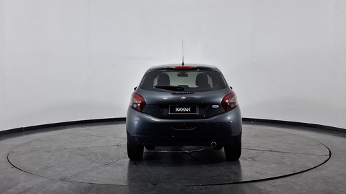 Peugeot 208 1.6 Feline