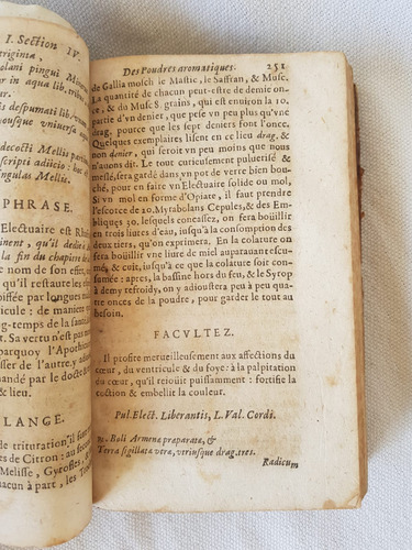 Pharmacopée De Bavderon Reveve Corrigée & Augmentée De Plusieurs Compositions Necessaires Traicte Des Eaux Distillees (Usado)