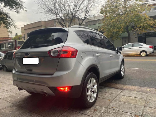 Imagen 4 de 11 de Ford Kuga 2.5 Titanium At 4x4 - Dubai Autos