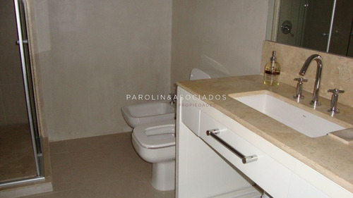 Imagen 27 de 29 de Venta De Apartamento De 3 Dormitorios En Playa Brava.